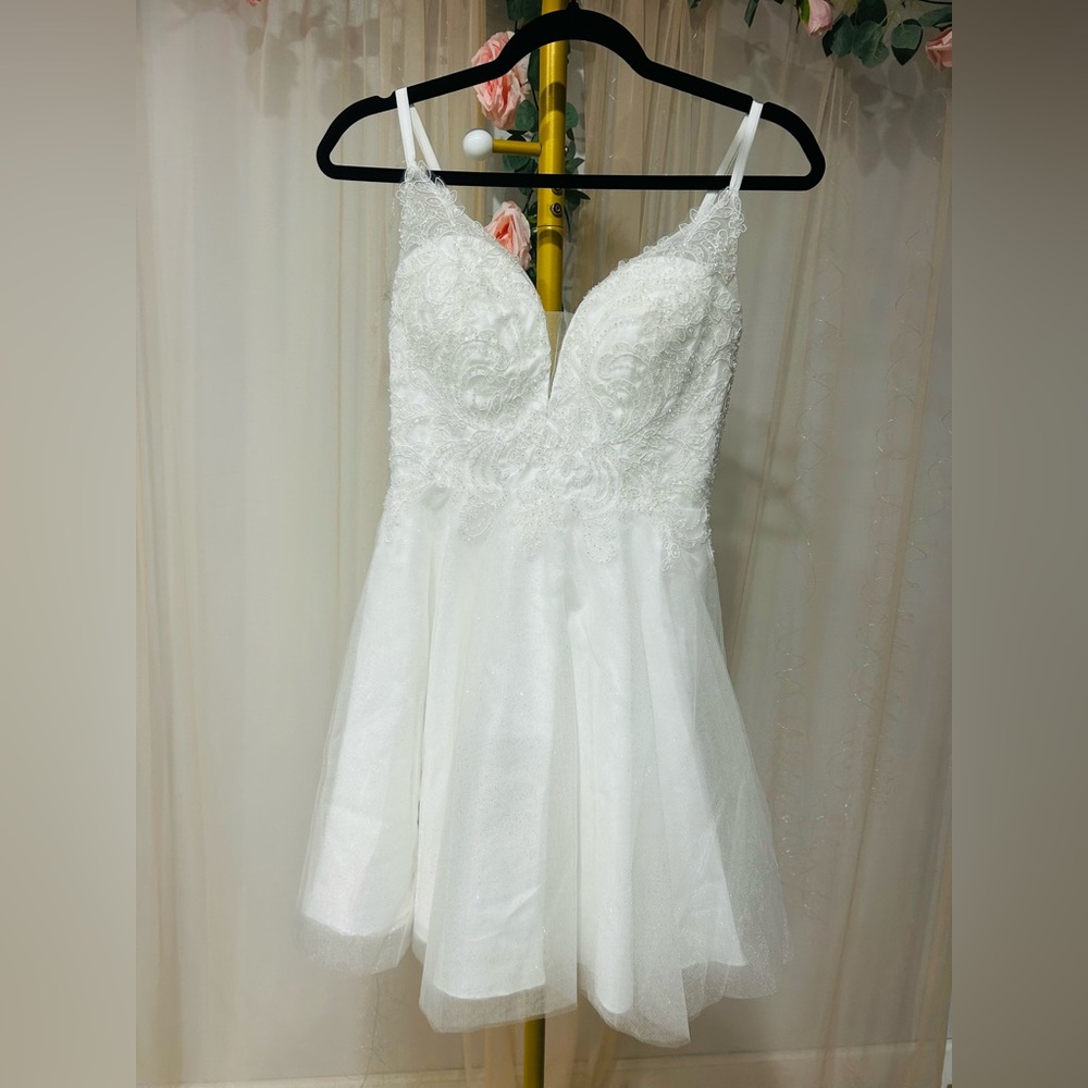 White Lace A-Line Mini Wedding Party Dress Sparkles